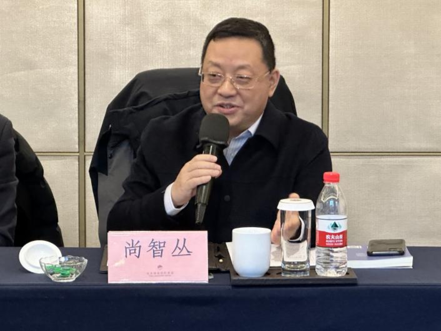 70766ec0d03aa3ae7bfb61d37f31e5e9