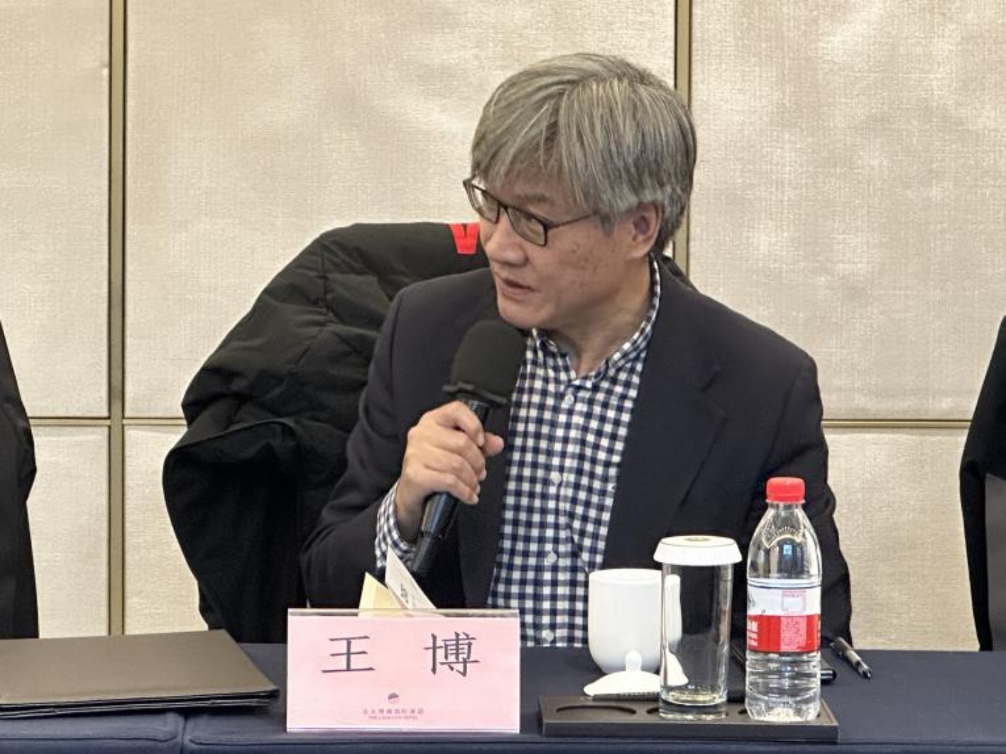 bf2660b716d896193d70cc7f5451ff60